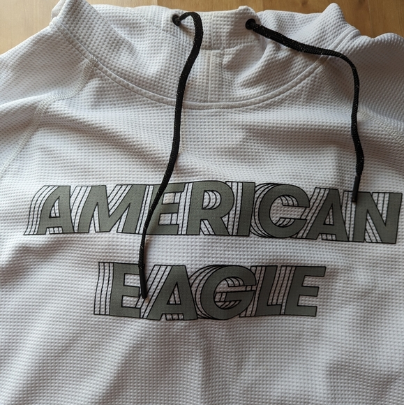 Size Medium Men's American Eagle Sweatshirt - Picture 2 of 5